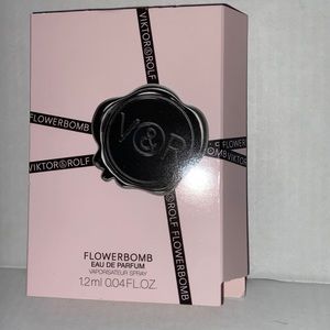 🌷3/$15 new Viktor and Rolf flowerbomb edp sample